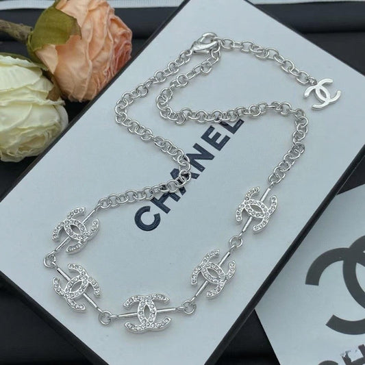 Chic Girl Design Necklace & Bracelet 2 Set (Silver)