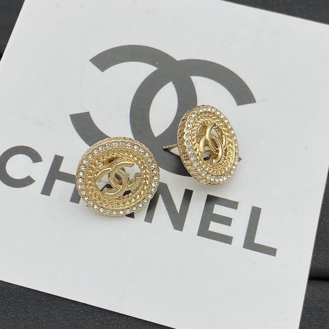 Circle Coco Girl Earrings Stud