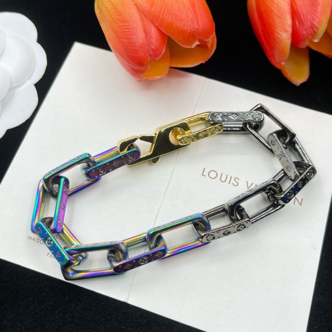 Laser Love Design Bracelet & Necklace