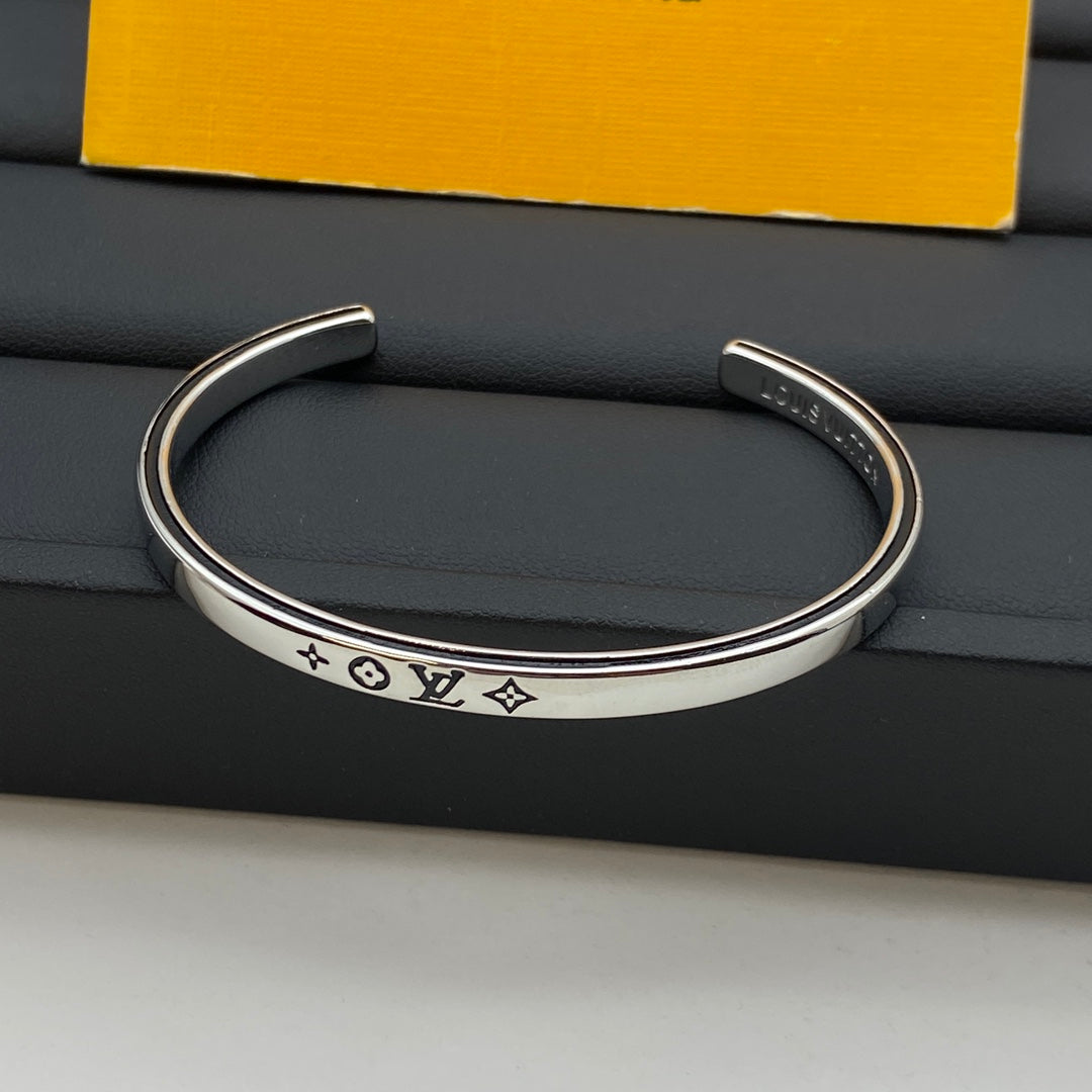 Cute Love U Bracelet
