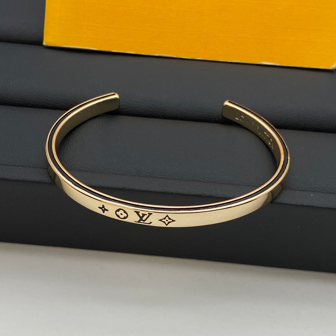 Cute Love U Bracelet