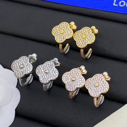 J'adore les jolies boucles d'oreilles créoles