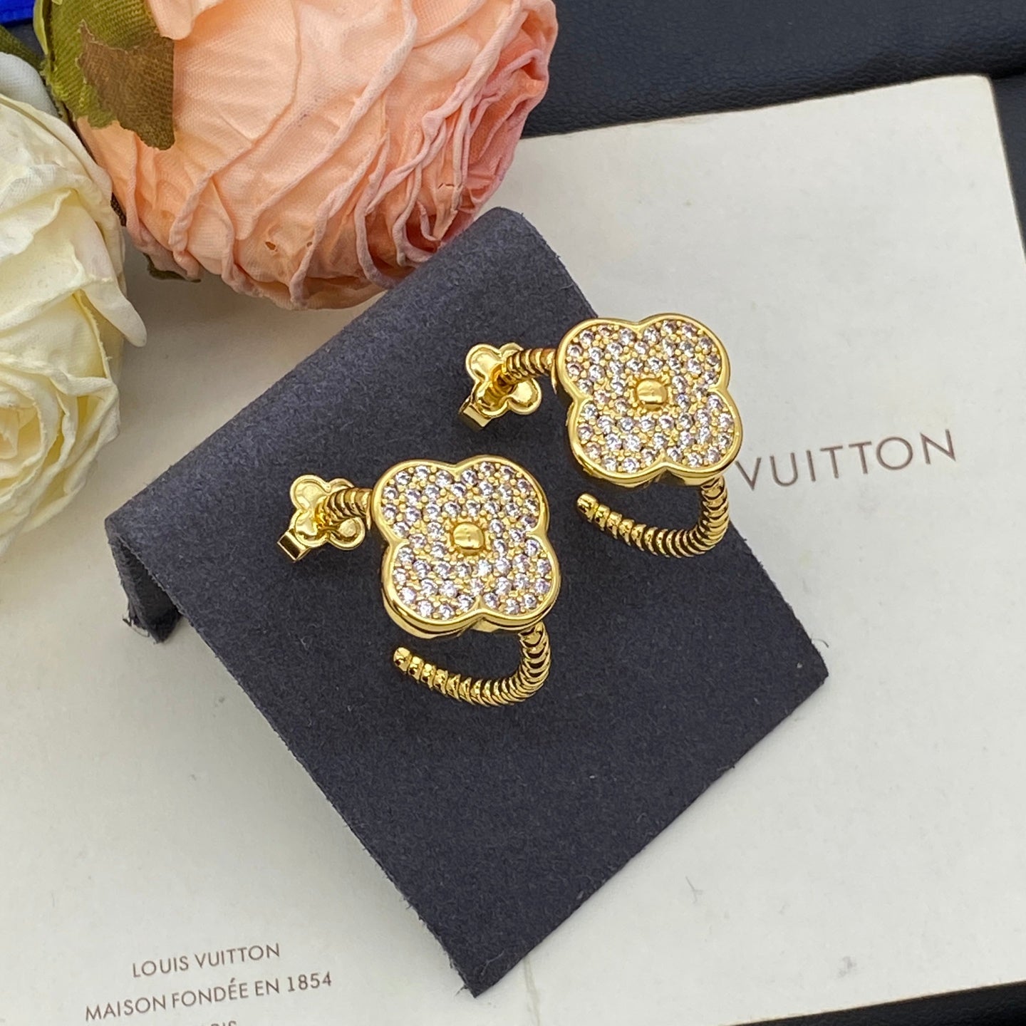 Love Cute Hoop Earrings