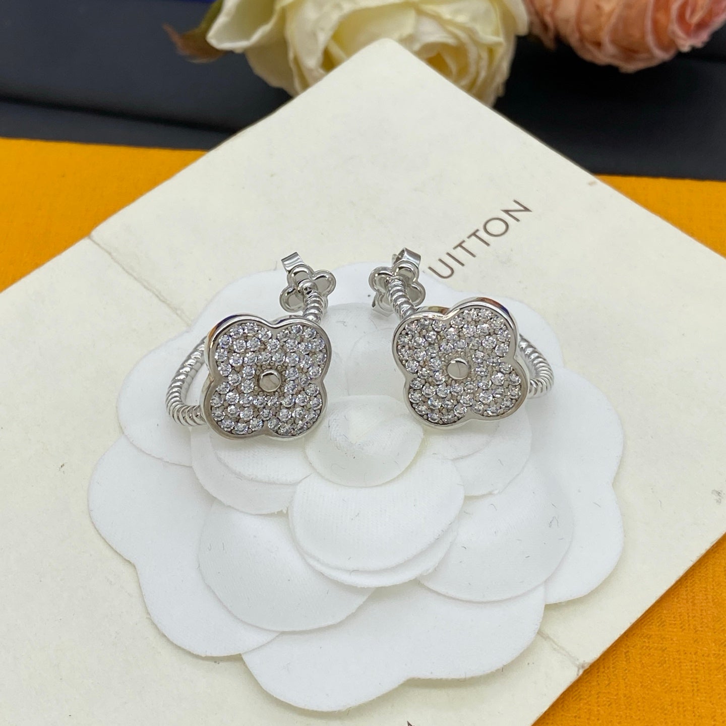 Love Cute Hoop Earrings