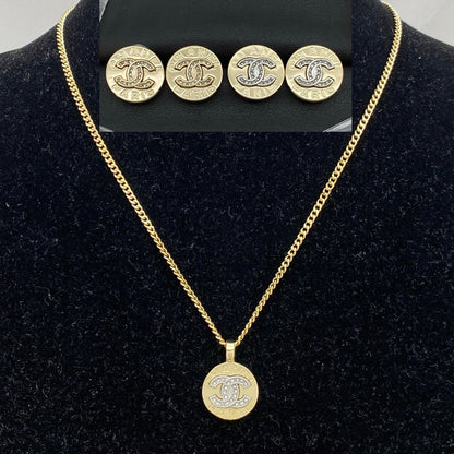 Parure de clous d'oreilles et collier mignons en forme de bouton (2 pièces)