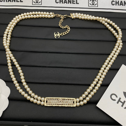 Fancy CC Girl Sweater Chain