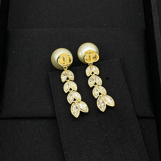 Ear of Wheat Girl Earrings