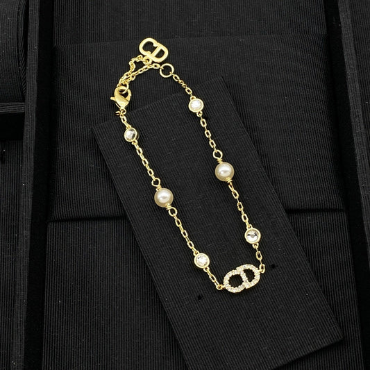 Elegant Girl Dove Bracelet