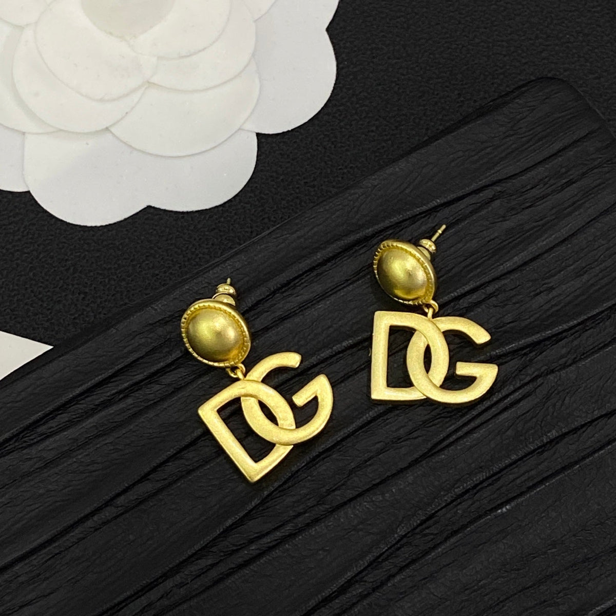 Dog Chain Elegant Girl Set (Earrings+Bracelet +Necklace) - Gold