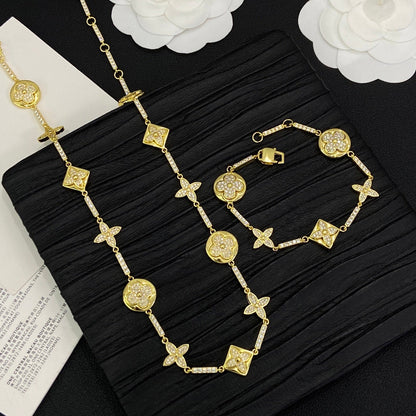 Glitter Shell Love Girl Design 2 Set ( Bracelet +Necklace) - Gold