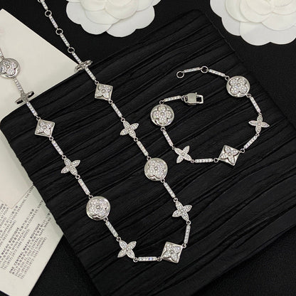 Glitter Shell Love Girl Design 2 Set ( Bracelet +Necklace) - Silver