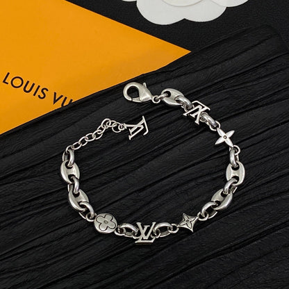 Vintage Love Girl Design 2 Set ( Bracelet +Necklace) - Silver