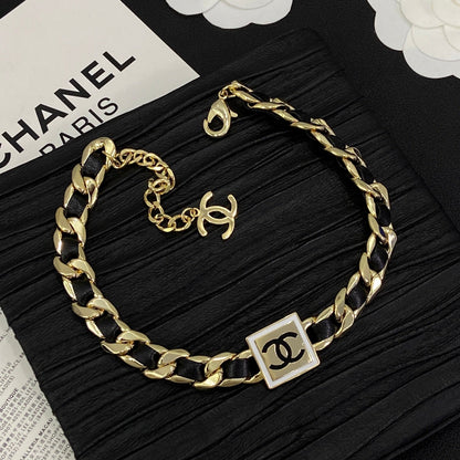 CC Elegant Girl Design 2 Set ( Bracelet +Earrings)