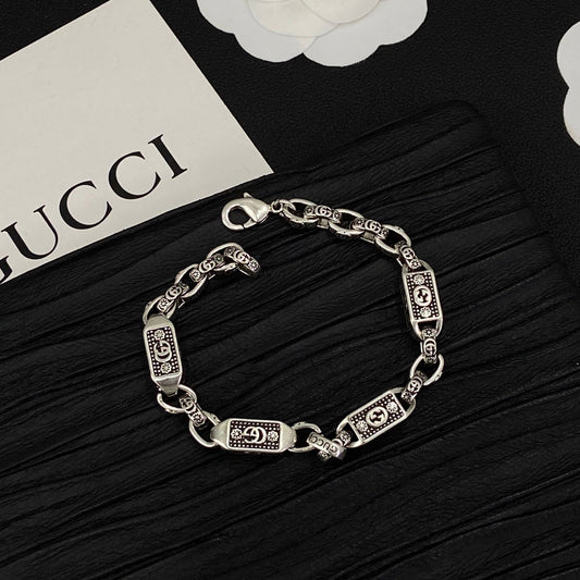 Good Vintage Chain Design 2 Set ( Bracelet +Necklace) -Silver