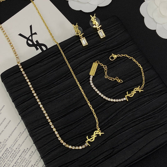 Yes Pearl Vintage Girl Design 3 Set (Earrings+Bracelet +Necklace)- Gold