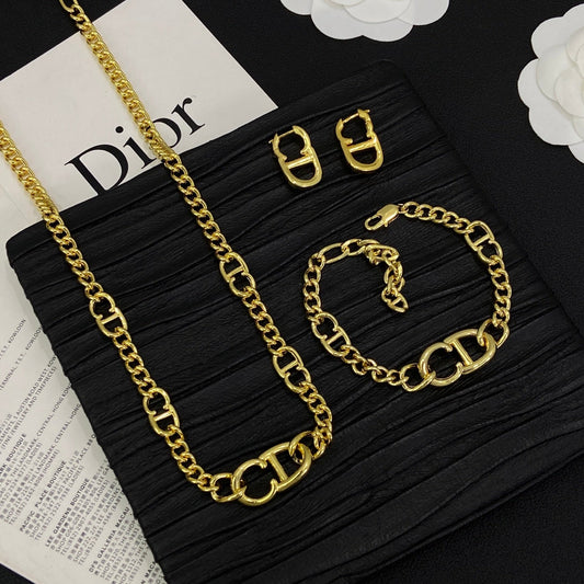 Dove Vintage Design 3 Set (Earring+Bracelet +Necklace) - Gold