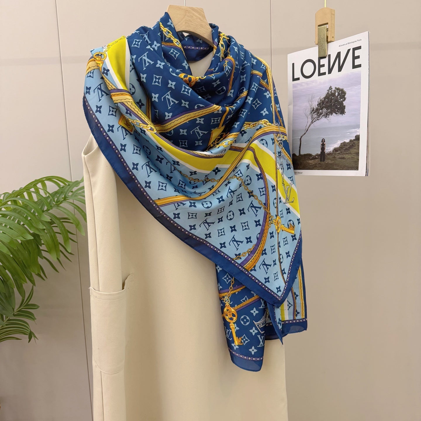 Love Chain Silk Long Scarf (Blue)