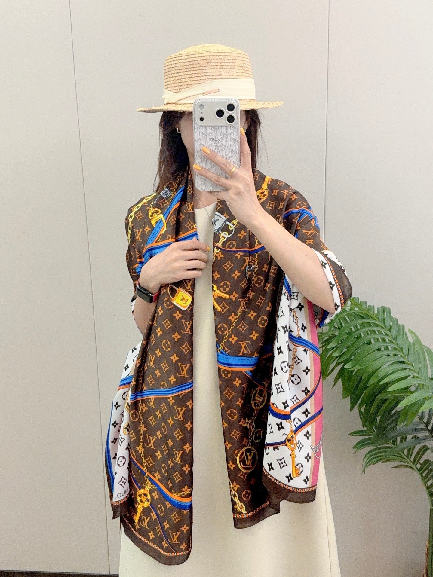Love Chain Silk Long Scarf (Brown)