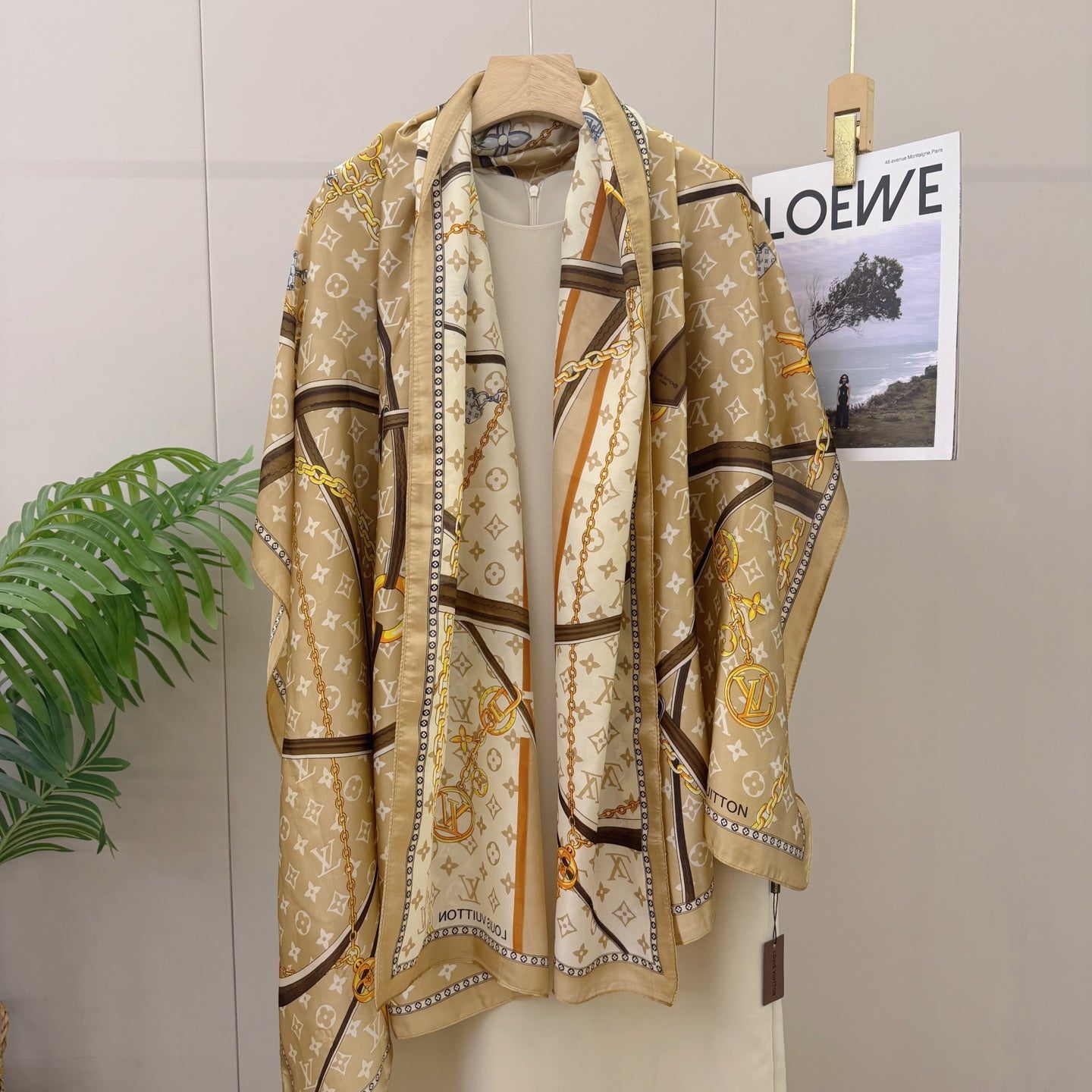 Love Chain Silk Long Scarf (Khaki)
