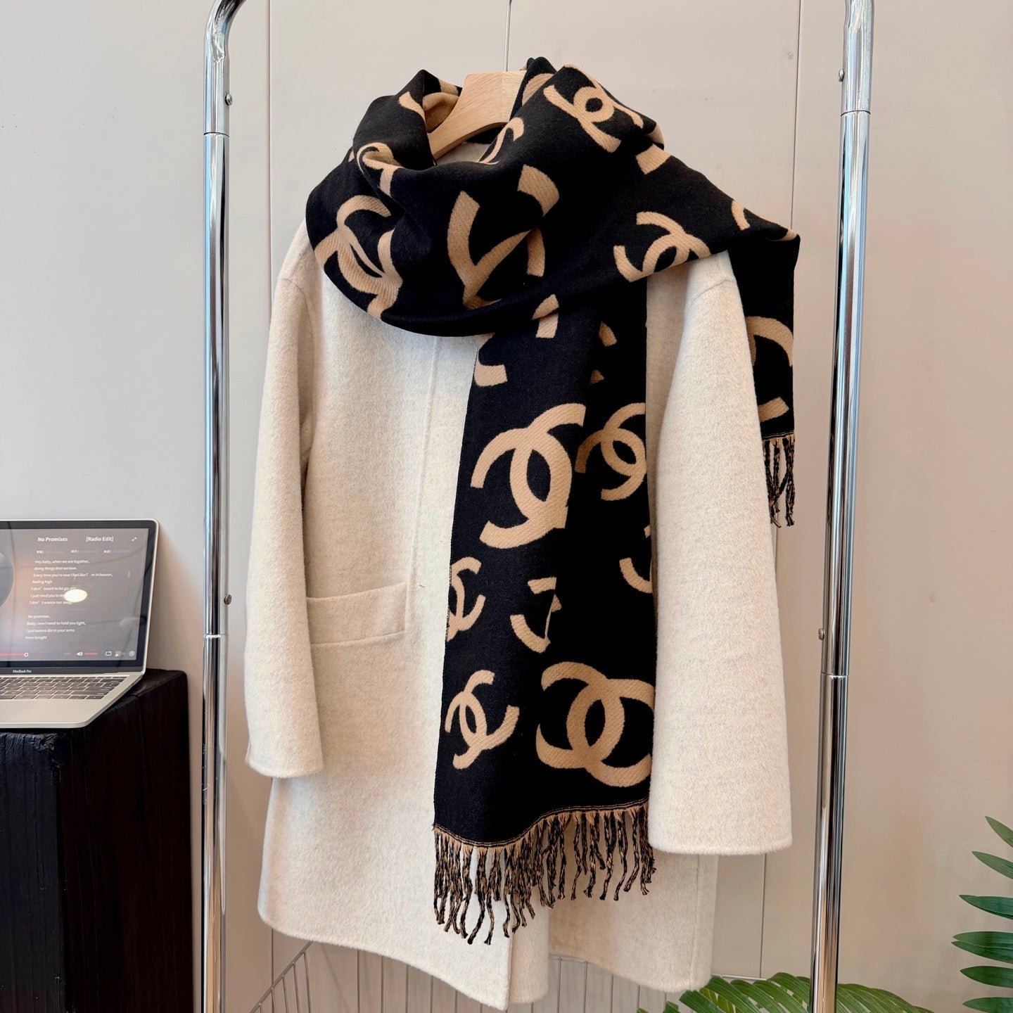 Floral Irregular CC Long Cashmere Scarf