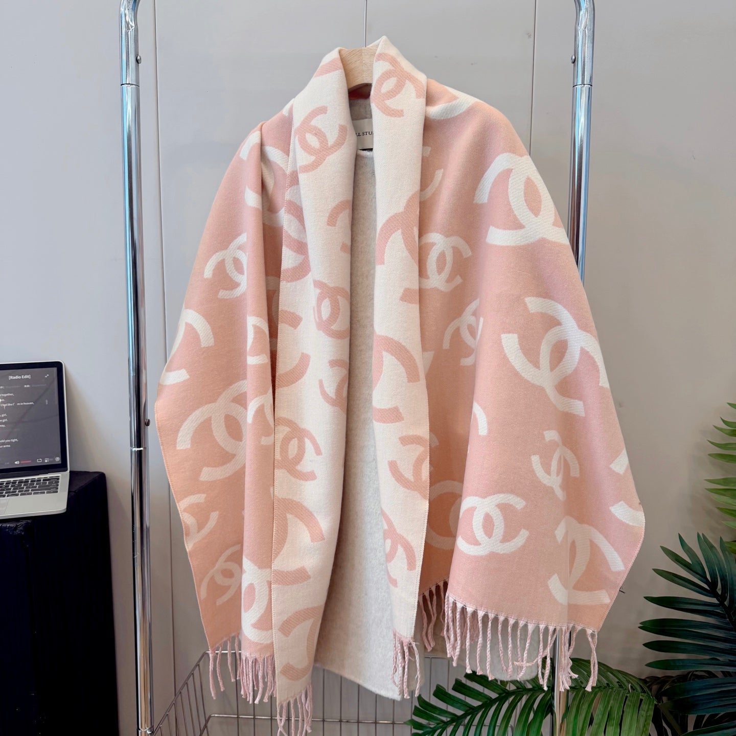 Floral Irregular CC Long Cashmere Scarf
