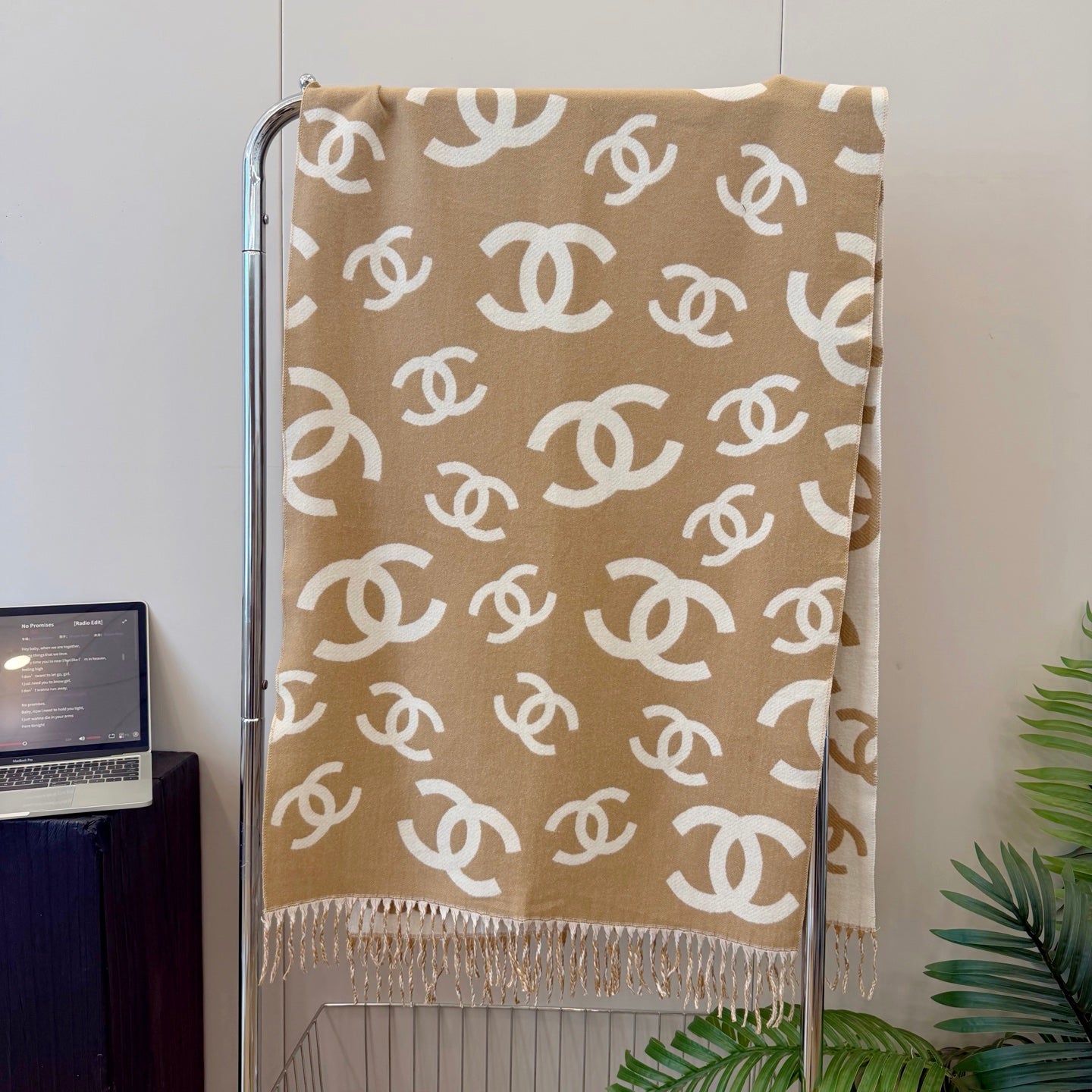 Floral Irregular CC Long Cashmere Scarf