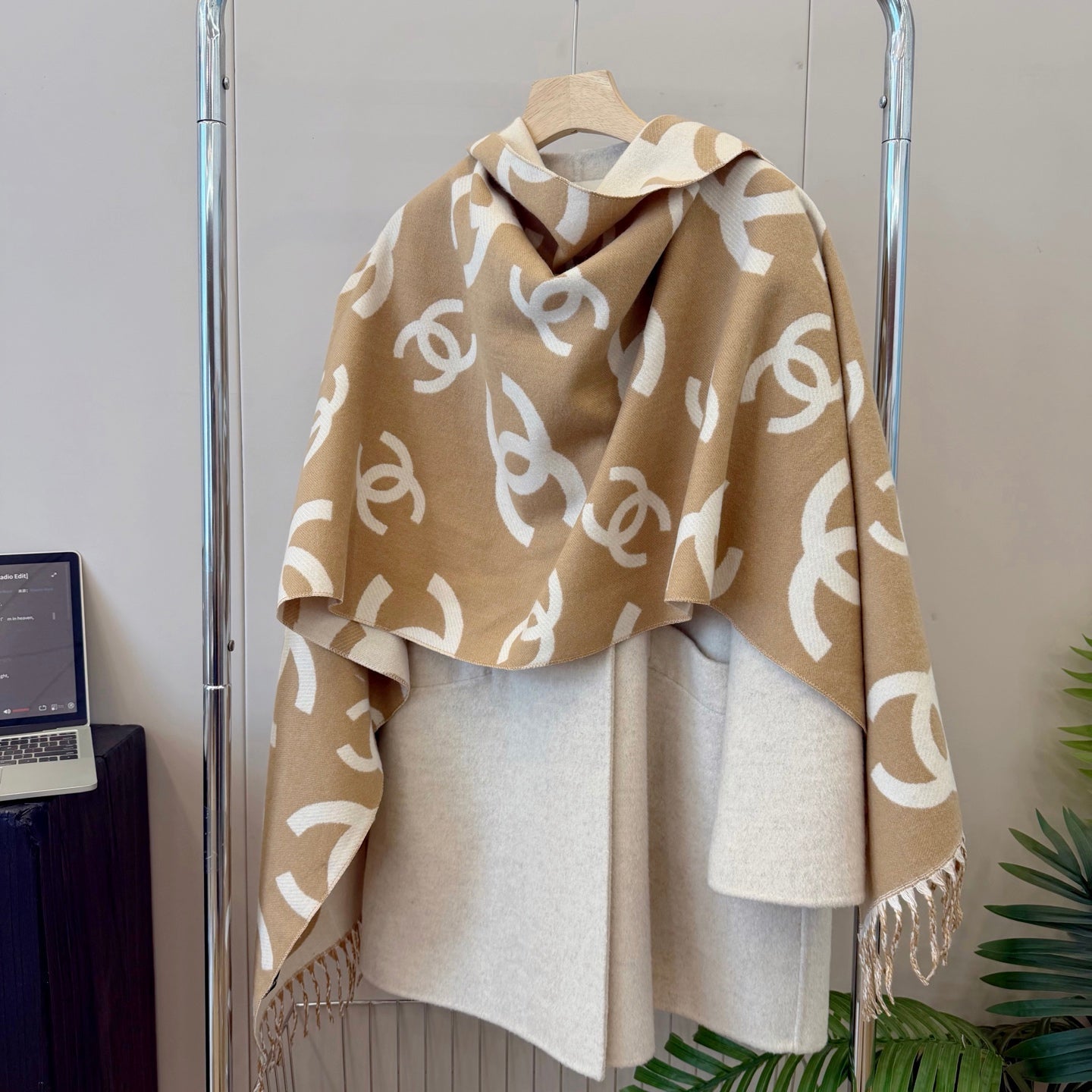 Floral Irregular CC Long Cashmere Scarf