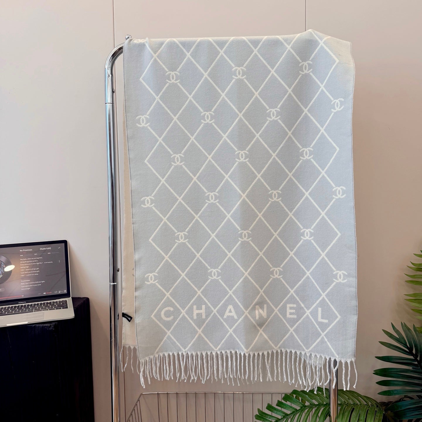 Floral Latticed CC Long Cashmere Scarf