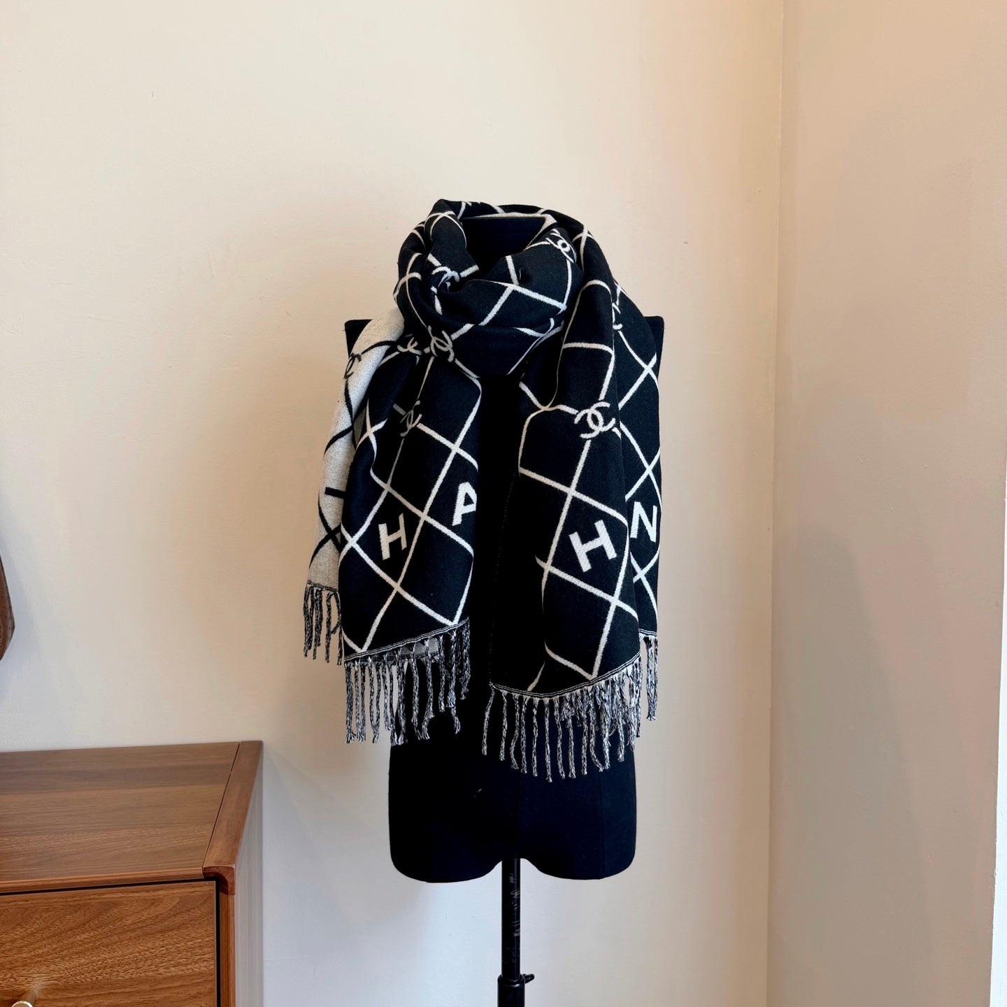 Floral Latticed CC Long Cashmere Scarf