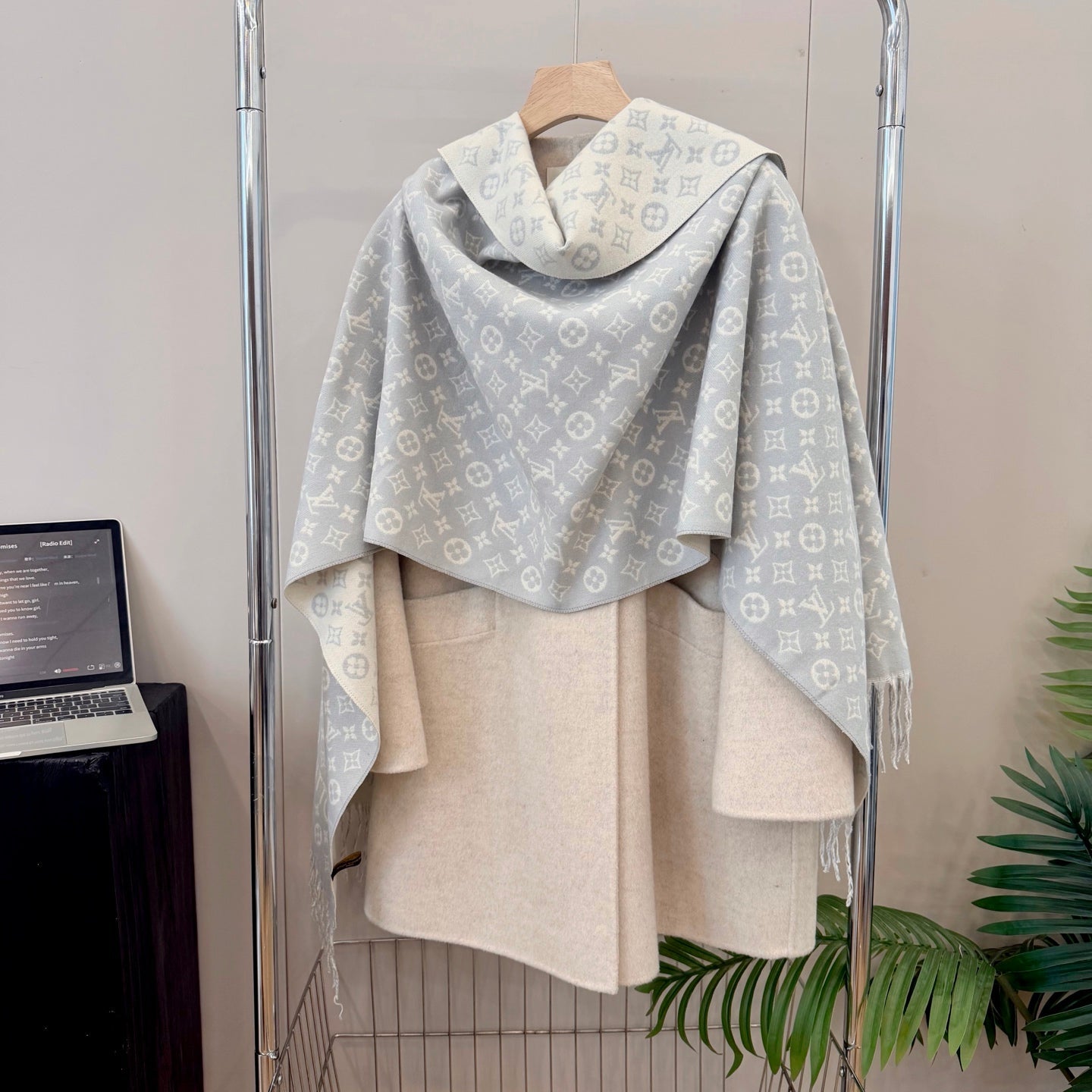 Floral Love Long Cashmere Scarf