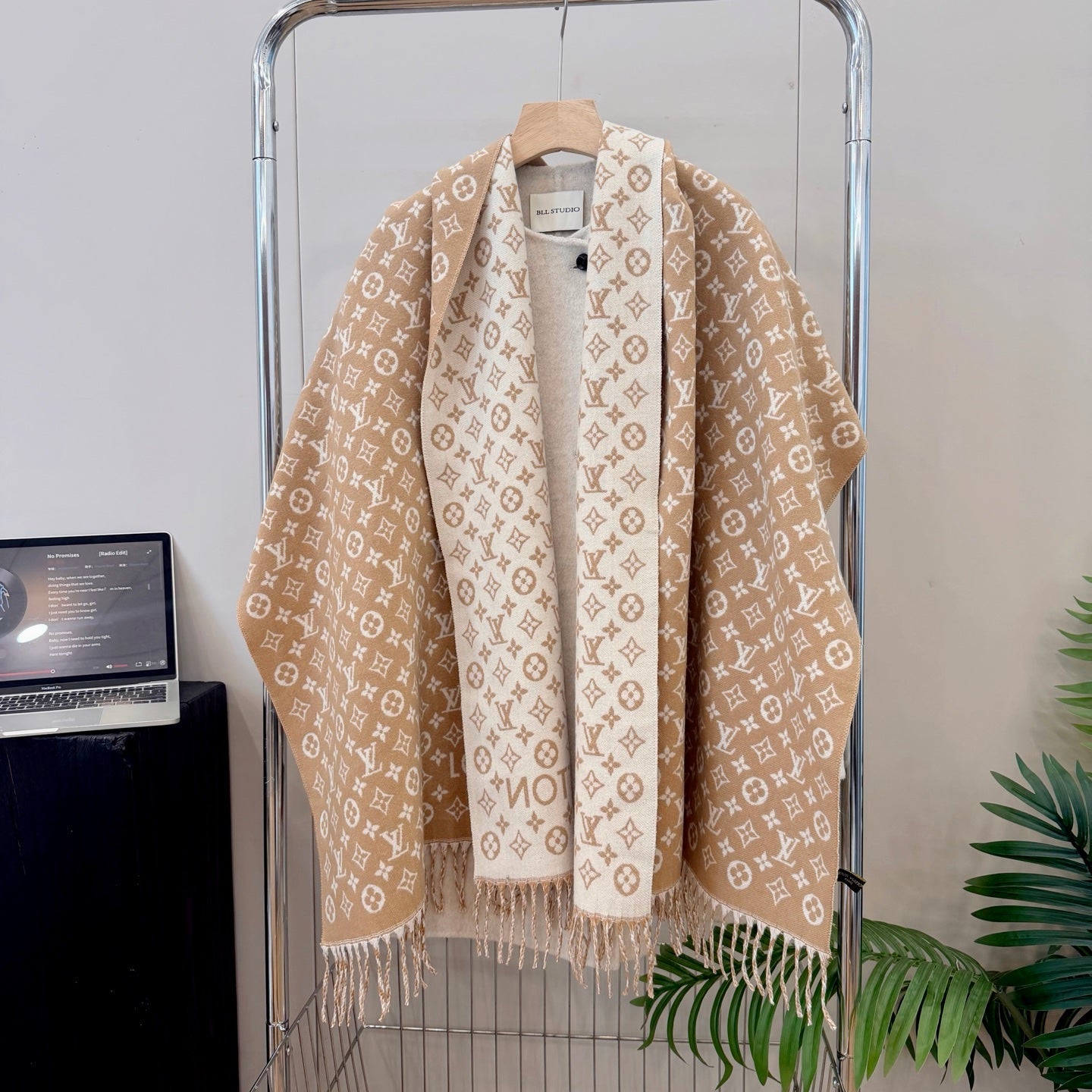 Floral Love Long Cashmere Scarf