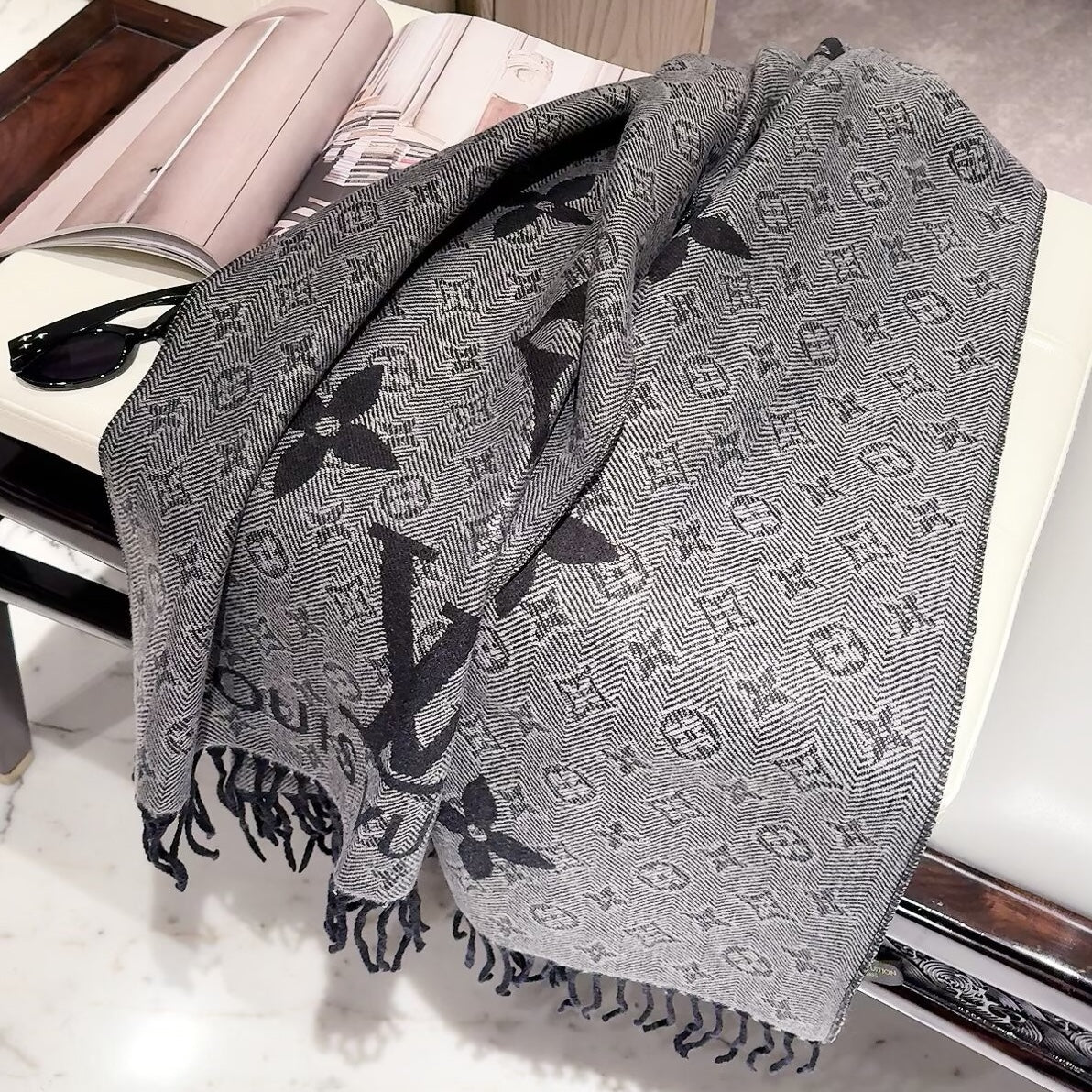 Less is More Letter Love Long Cashmere Scarf