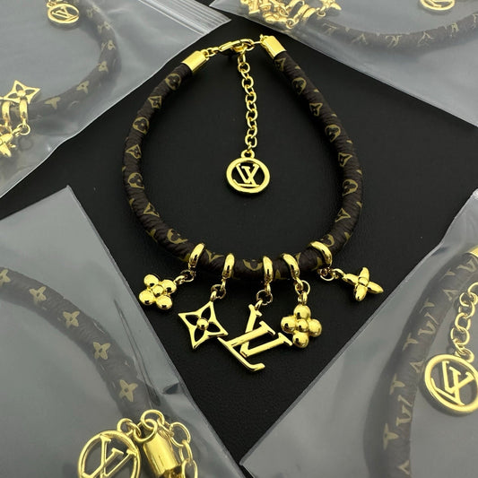 Love Leather Bracelet with Various Pendant