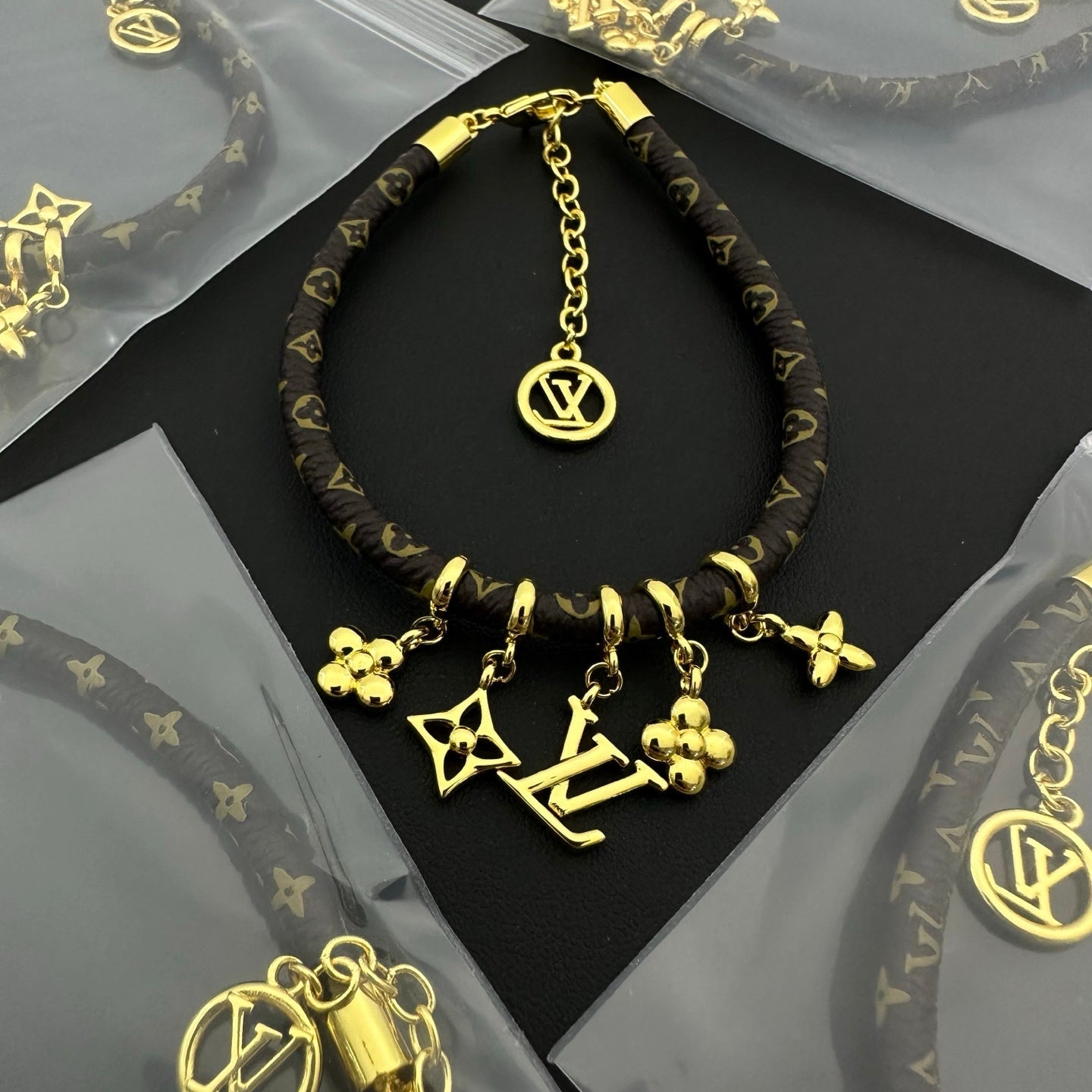 Love Leather Bracelet with Various Pendant