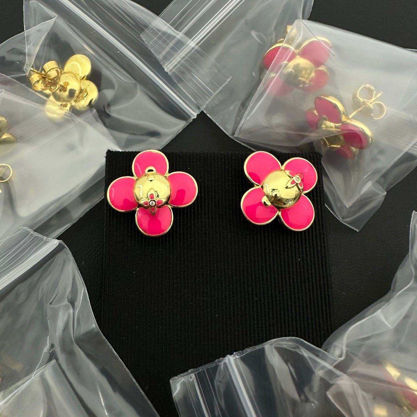 Vivian Love Doll Magenta Earring Stud